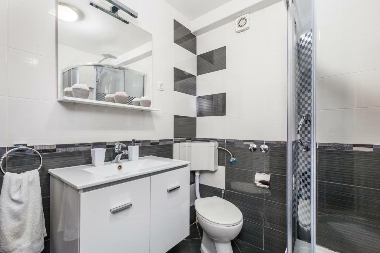 Apartman Javor Apartman Otocsán Kültér fotó