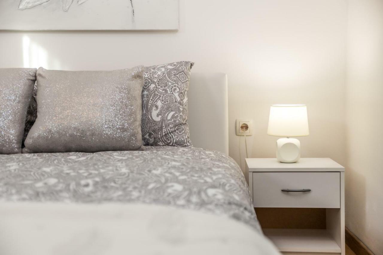 Apartman Javor Apartman Otocsán Kültér fotó